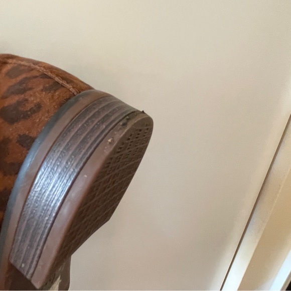 Clarks Brown Leopard Print Loafers - Picture 13 of 15